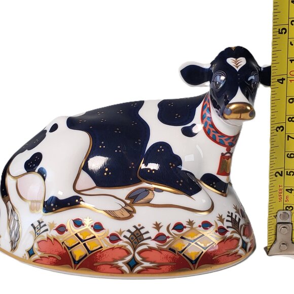 Royal Crown Derby Friesian Cow “Buttercup” figurine – 2001, Fine Bone China - Picture 6 of 7